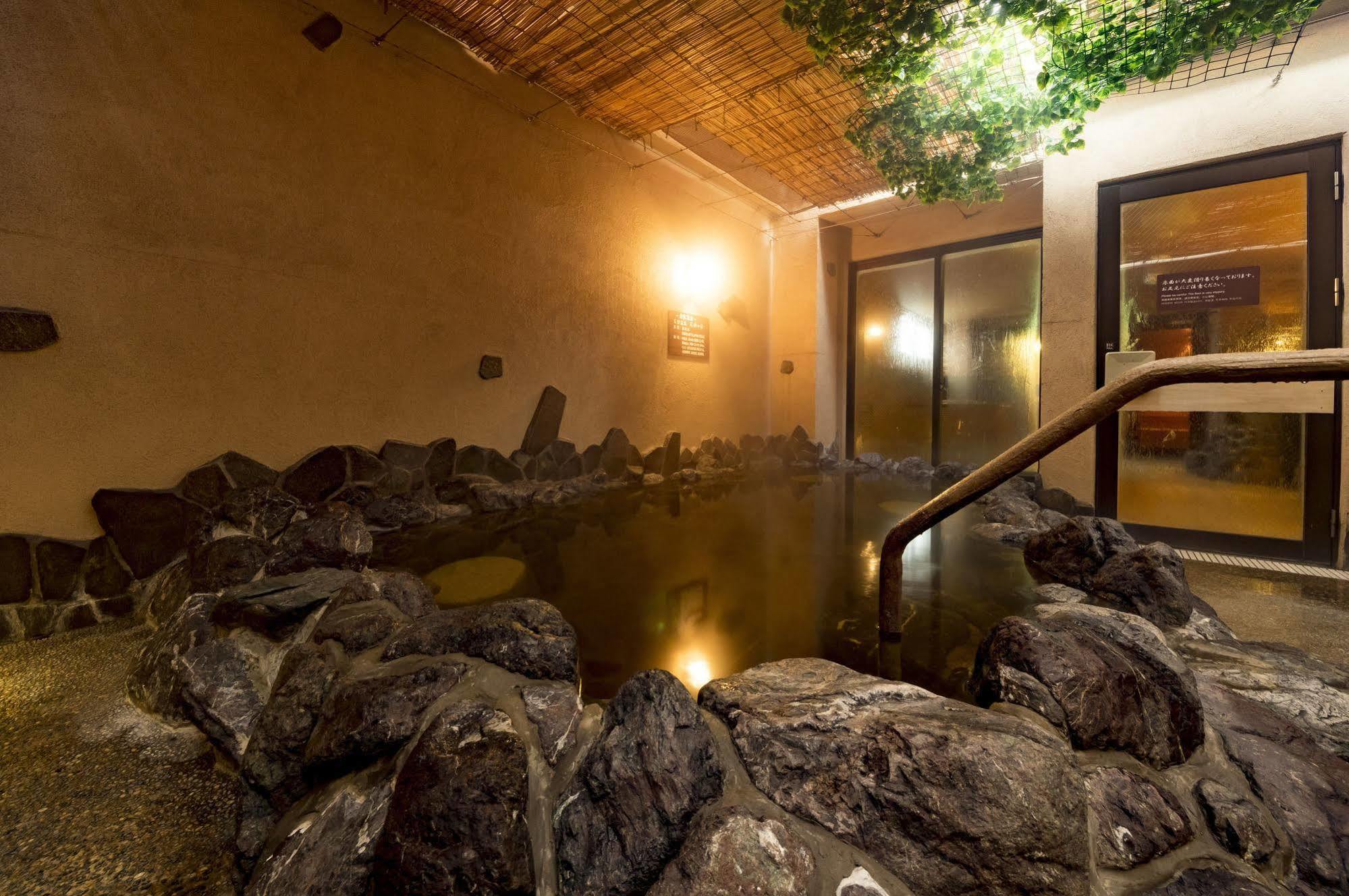 Dormy Inn Umeda Higashi Natural Hot Spring Osaka Buitenkant foto